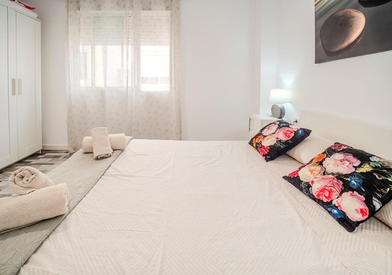 Aroma D'Valencia Apartment Bagian luar foto